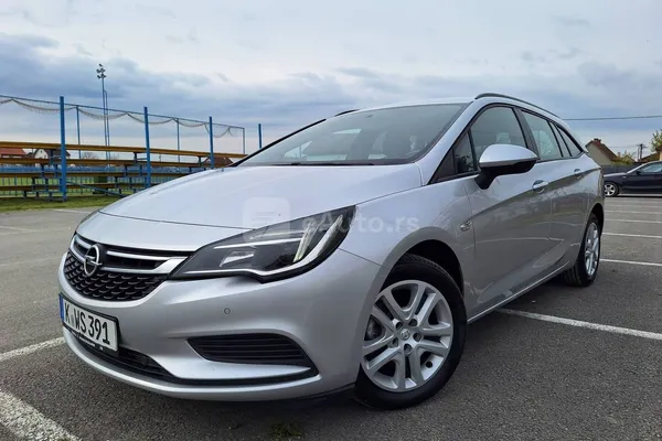 Opel Astra K — polovni automobil