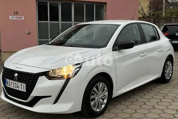 Peugeot 208 — polovni automobil