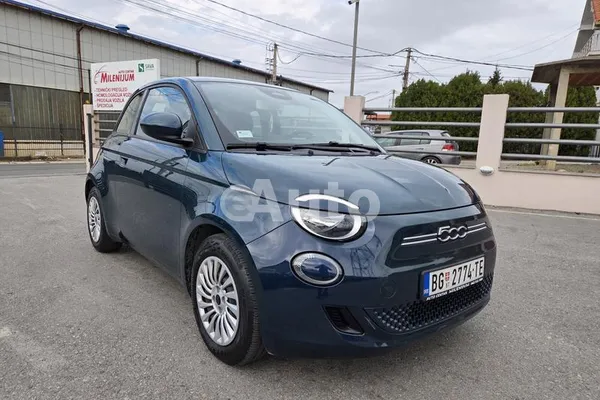 Fiat 500e — polovni automobil