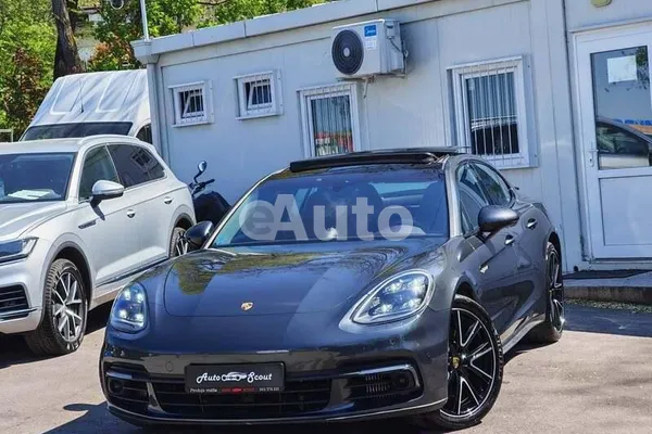 Porsche Panamera — polovni automobil