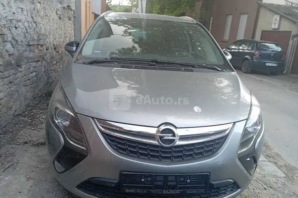 Opel Zafira — polovni automobil