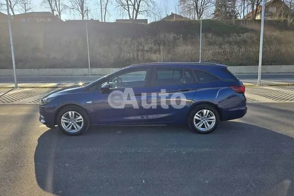 Opel Astra K — polovni automobil