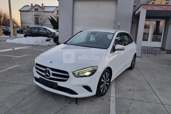Mercedes Benz B 180 — polovni automobil