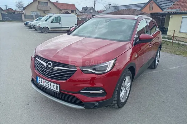 Opel Grandland X — polovni automobil