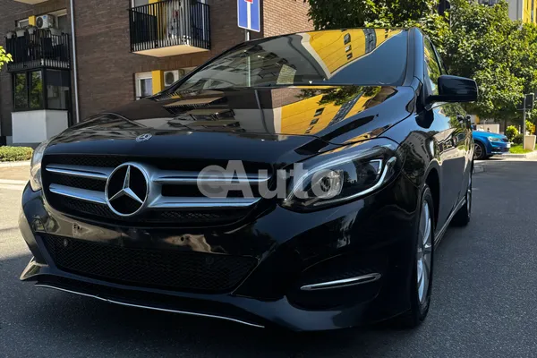 Mercedes Benz B 180 — polovni automobil