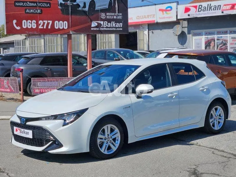 Toyota Corolla — polovni automobil