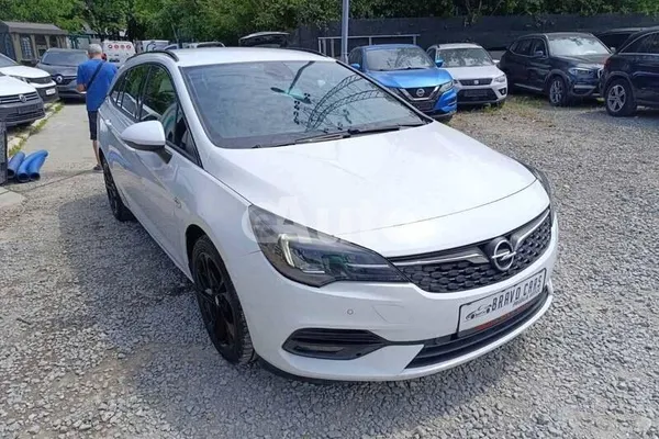Opel Astra K — polovni automobil
