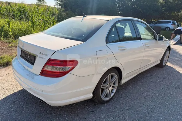 Mercedes Benz C 350 — polovni automobil