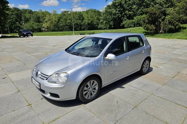 Volkswagen Golf 5 — polovni automobil