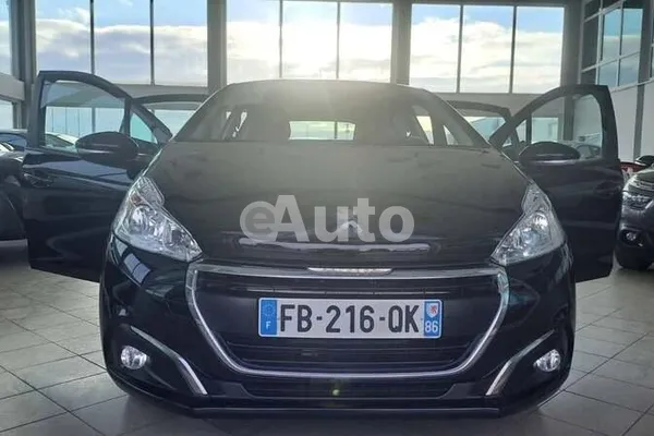 Peugeot 208 — polovni automobil