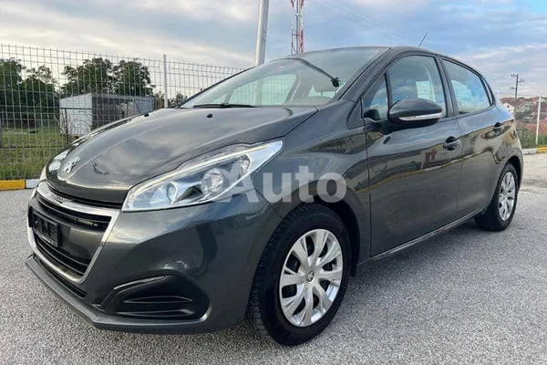 Peugeot 208 — polovni automobil