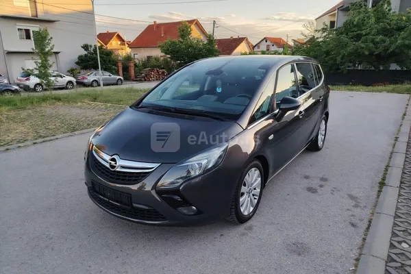 Opel Zafira — polovni automobil