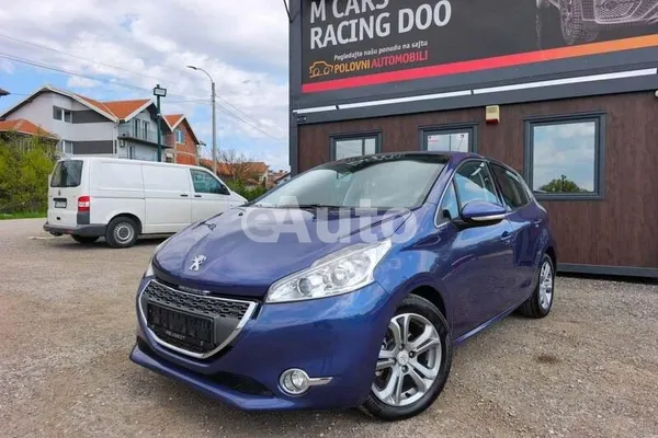 Peugeot 208 — polovni automobil