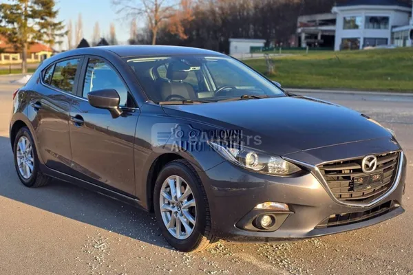 Mazda 3 — polovni automobil