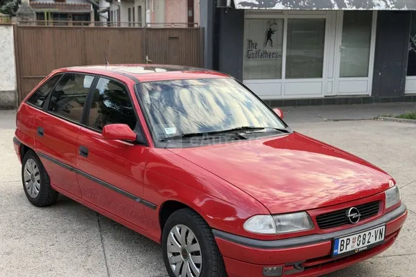 Opel Astra F — polovni automobil