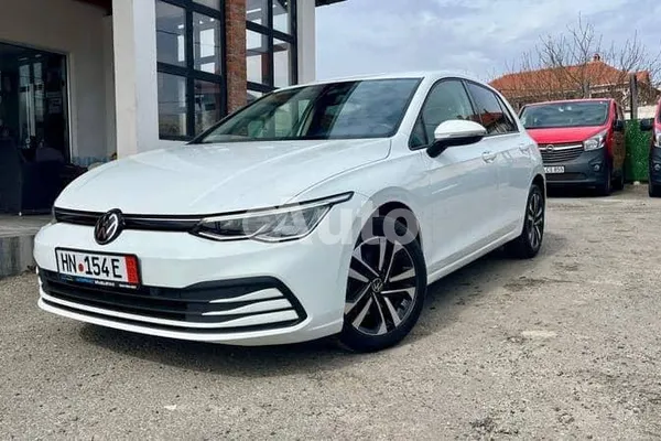 Volkswagen Golf 8 — polovni automobil