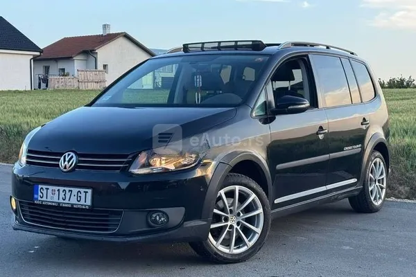 Volkswagen Touran — polovni automobil