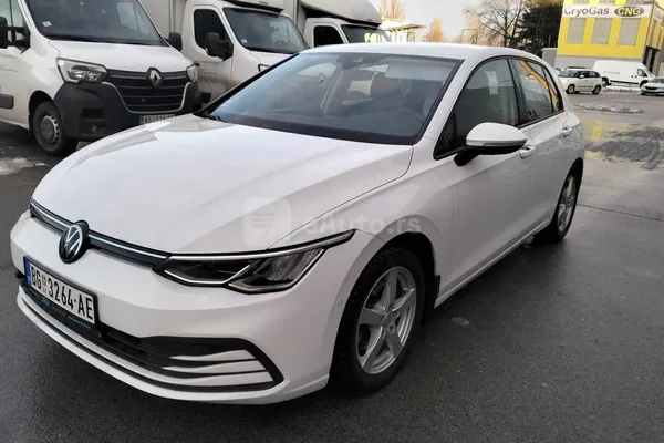 Volkswagen Golf 8 — polovni automobil