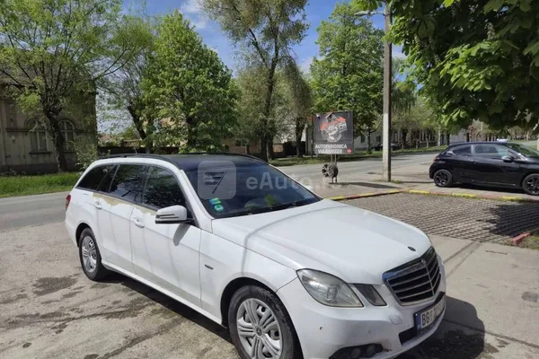 Mercedes Benz E 200 — polovni automobil