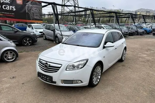 Opel Insignia — polovni automobil