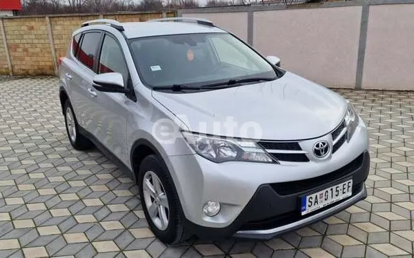 Toyota RAV 4 — polovni automobil