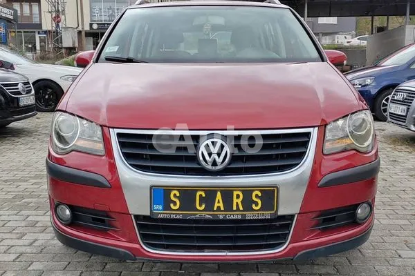 Volkswagen Touran — polovni automobil
