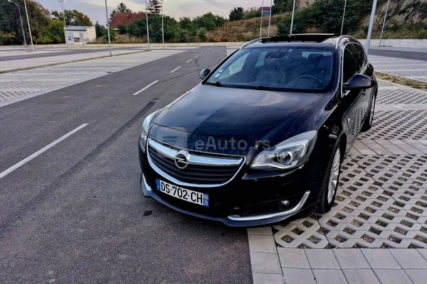 Opel Insignia — polovni automobil