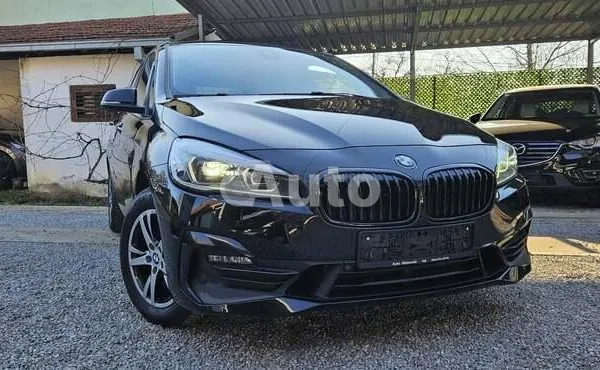 BMW 218 — polovni automobil