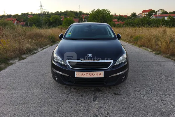 Peugeot 308 — polovni automobil