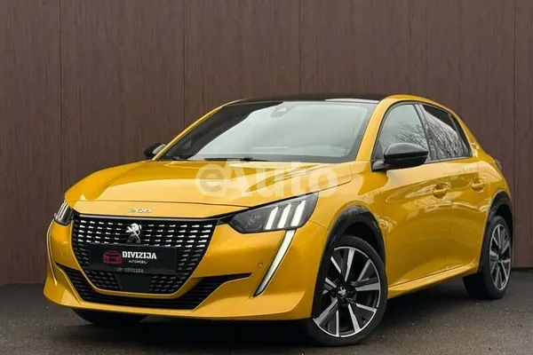 Peugeot 208 — polovni automobil