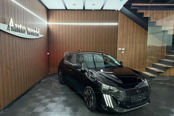 Peugeot 208 — polovni automobil