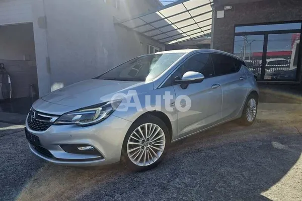 Opel Astra K — polovni automobil