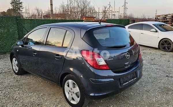 Opel Corsa D — polovni automobil