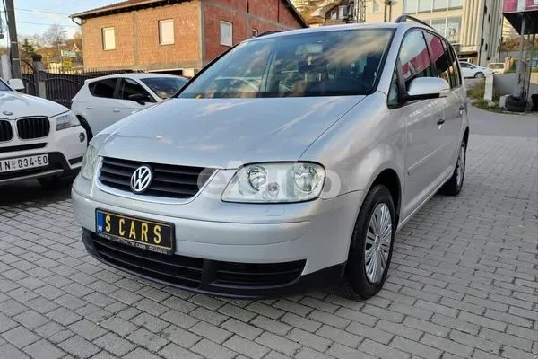 Volkswagen Touran — polovni automobil