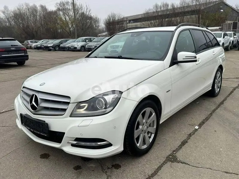 Mercedes Benz C 200 — polovni automobil