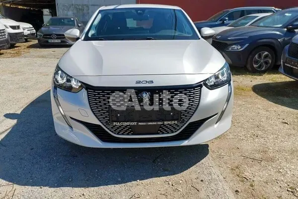 Peugeot 208 — polovni automobil