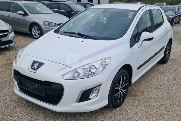 Peugeot 308 — polovni automobil