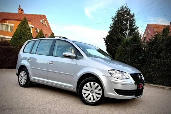 Volkswagen Touran — polovni automobil
