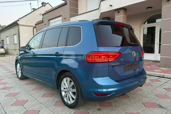 Volkswagen Touran — polovni automobil