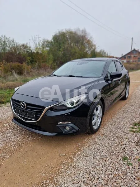 Mazda 3 — polovni automobil