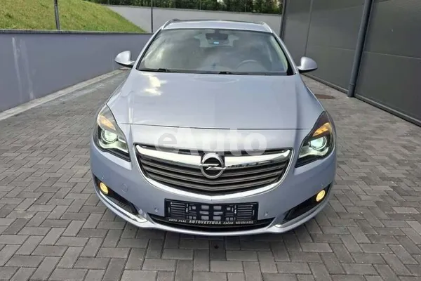 Opel Insignia — polovni automobil