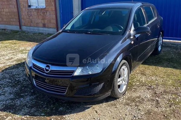 Opel Astra H — polovni automobil