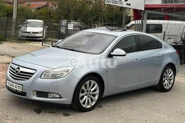 Opel Insignia — polovni automobil