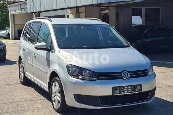 Volkswagen Touran — polovni automobil