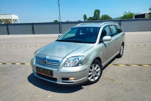 Toyota Avensis — polovni automobil, oglas