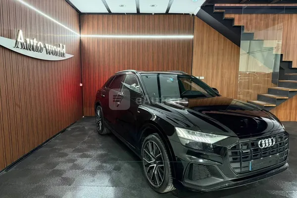 Audi Q8 — polovni automobil
