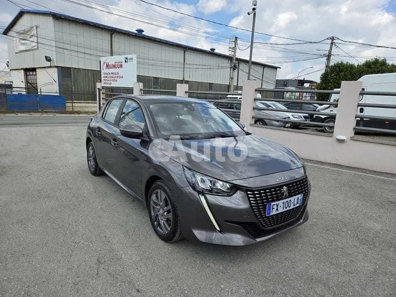 Peugeot 208 — polovni automobil