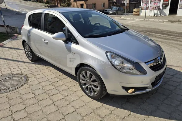 Opel Corsa D — polovni automobil