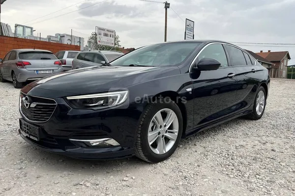 Opel Insignia — polovni automobil