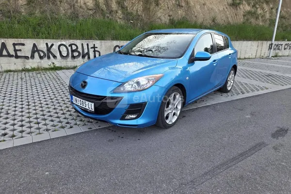 Mazda 3 — polovni automobil